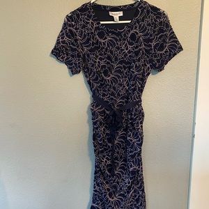 Motherhood Maternity formal dress, size M, navy color with pink.